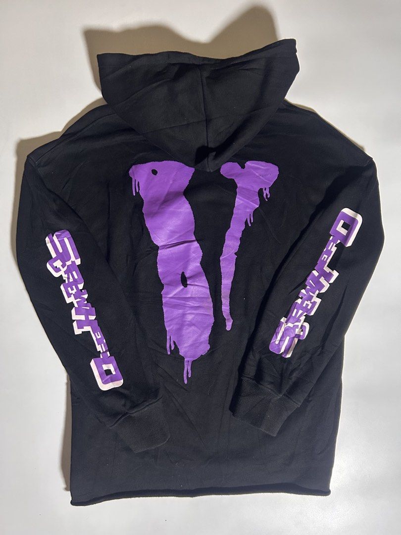 vlone hoodie (Category: Coats, Jackets and Outerwear) located in San Jose del Monte. Submitted by flocob (Listing ID 1468850388, Image 3). Description: .