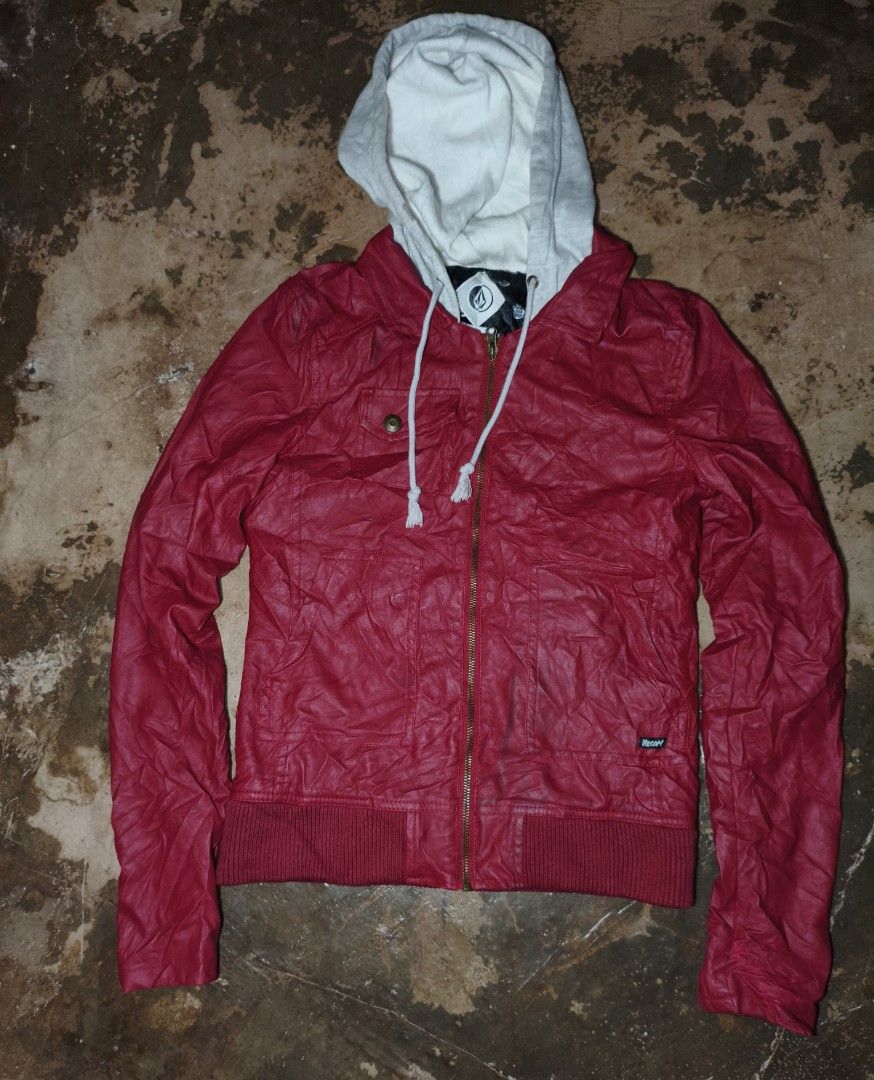 Volcom Leather Zip Up Hooded Jacket (Category: Coats, Jackets and Outerwear) located in Polangui. Submitted by quongmarka50283 (Listing ID 1468722101, Image 3). Description: volcom leather jacket dimes:19/25 .