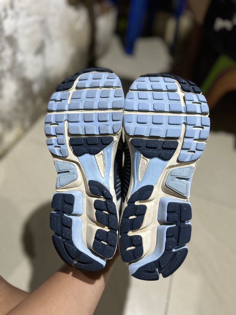 Vomero 5 (Category: Sneakers) located in Cebu City. Submitted by cyrilk1cks (Listing ID 1468759750, Image 3). Description: .