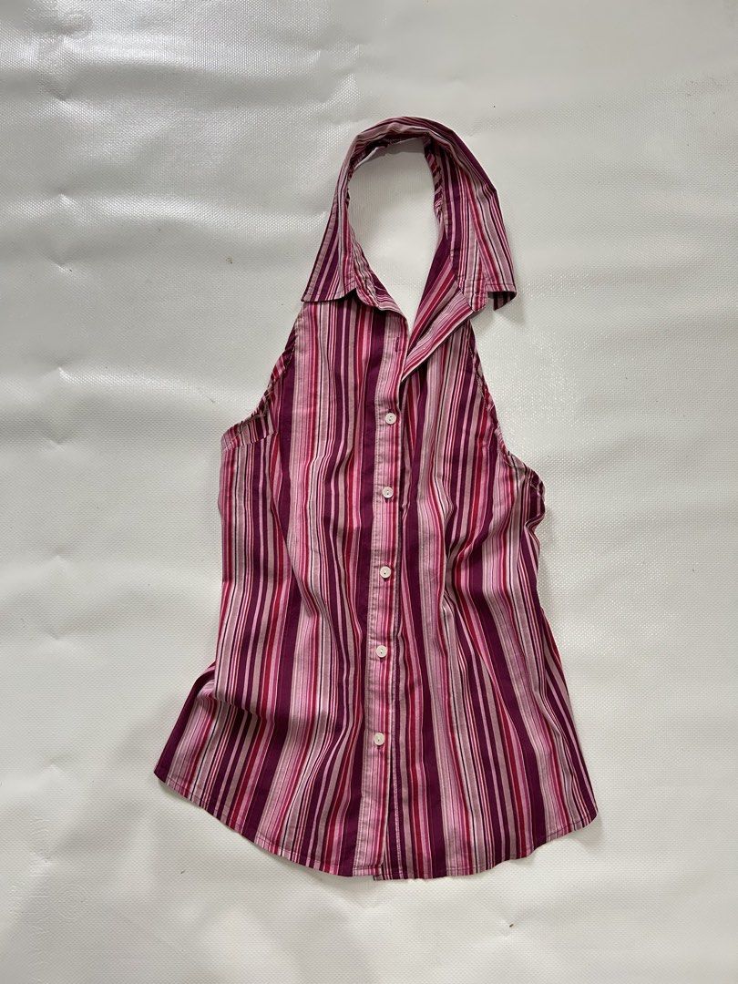 vtg backless top (Category: Sleeveless) located in Bacolod City. Submitted by helpmedeclutter____tf (Listing ID 1468762278, Image 1). Description: no flaws small to medium sf 95 via jnt mop: bpi.