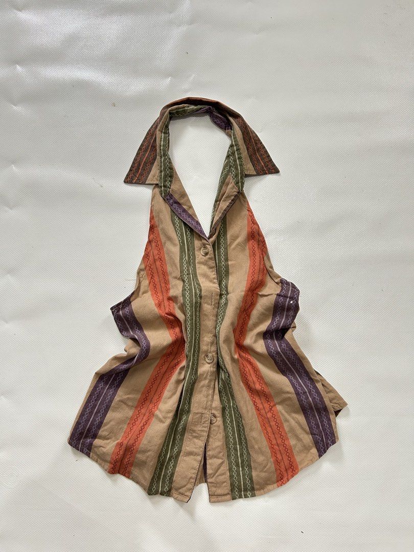 vtg backless top (Category: Sleeveless) located in Bacolod City. Submitted by helpmedeclutter____tf (Listing ID 1468762840, Image 1). Description: no flaws small to medium sf 95 via jnt mop: bpi.