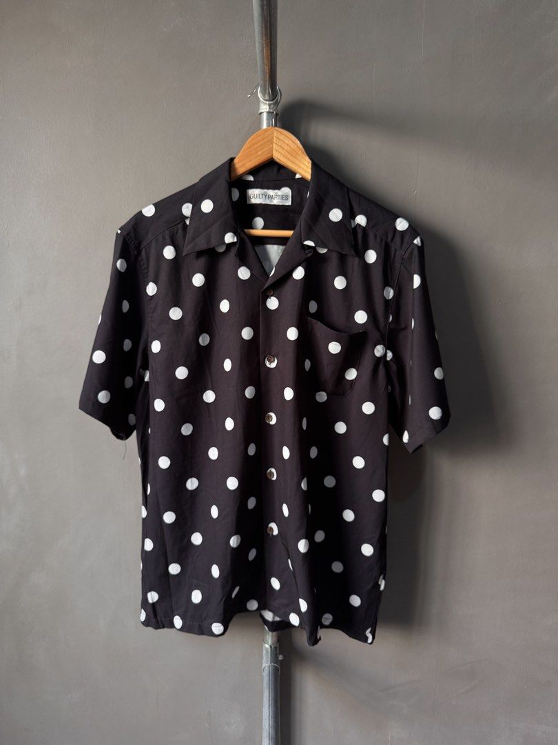 Wacko maria - Guilty parties - Button up shirt (Category: Activewear) located in Cabuyao City. Submitted by _streetflavor (Listing ID 1468794436, Image 1). Description: Wacko maria - Guilty parties - Button up shirt Excellent Size: medium Length: 28 Width: 23 -1,380 pesos Dm.