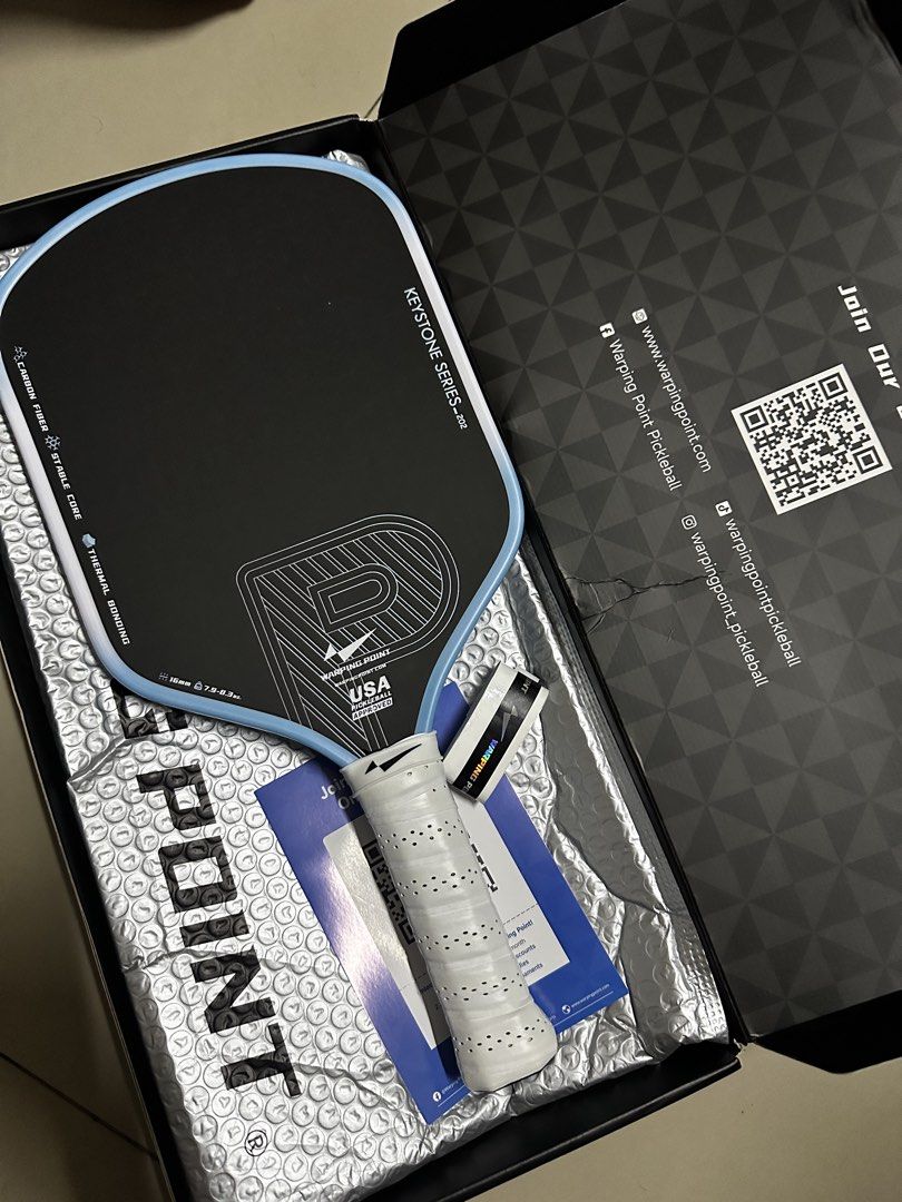 Warping Point Keystone Series 202 Pickleball Paddle (Category: Racket and Ball Sports) located in Manila. Submitted by epiceap (Listing ID 1468838062, Image 2). Description: - Brand: Warping Point Keystone Series 202 Pickleball Paddle - Condition: Brand new, never used, in pristine original packaging - Specs: Carbon fiber surface, stable core, thermal bonding construction, 16mm thickness, 7.9 to 8.3 oz weight - Certification: USA Pickleball appro
