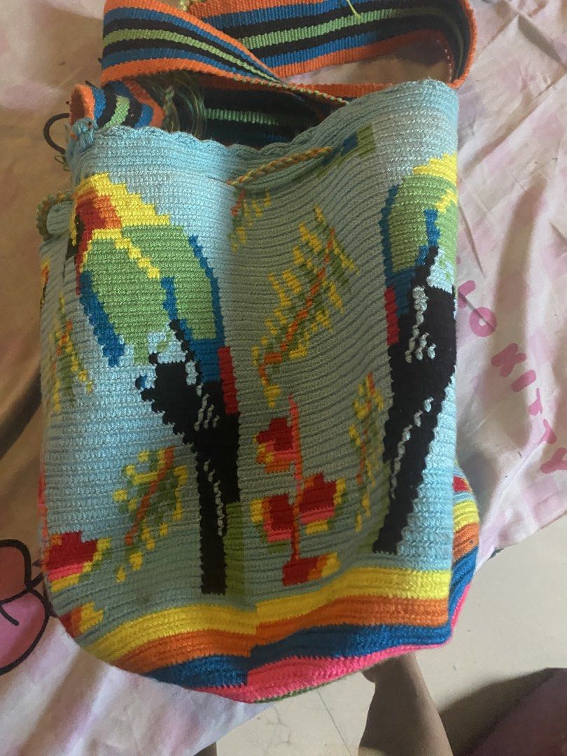 wayuu bag (Category: Cross-body Bags) located in Manila. Submitted by shoetale (Listing ID 1468787975, Image 3). Description: wayuu parrot.