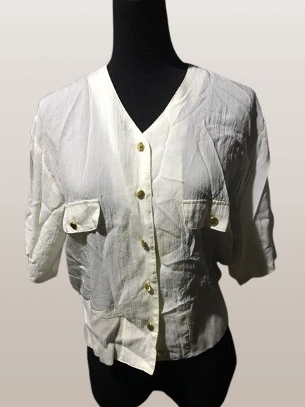 SAVE! WHITE BUTTON BLOUSE (Category: Blouses) located in Marikina City. Submitted by minimalistmanila (Listing ID 1468761891, Image 2). Description: White button blouse. Medium fit. Order now!.