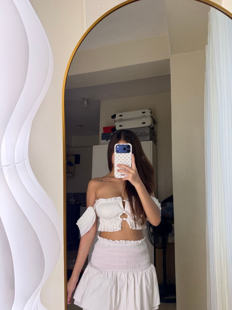White Coords (Category: Dresses) located in Mandaluyong City. Submitted by prelovedbyrinoa_ (Listing ID 1468852457, Image 2). Description: Preloved — wear once ♡ Size: XS–S ♡ Location: Mandaluyong City ♡ Lalamove / Grab Express available.