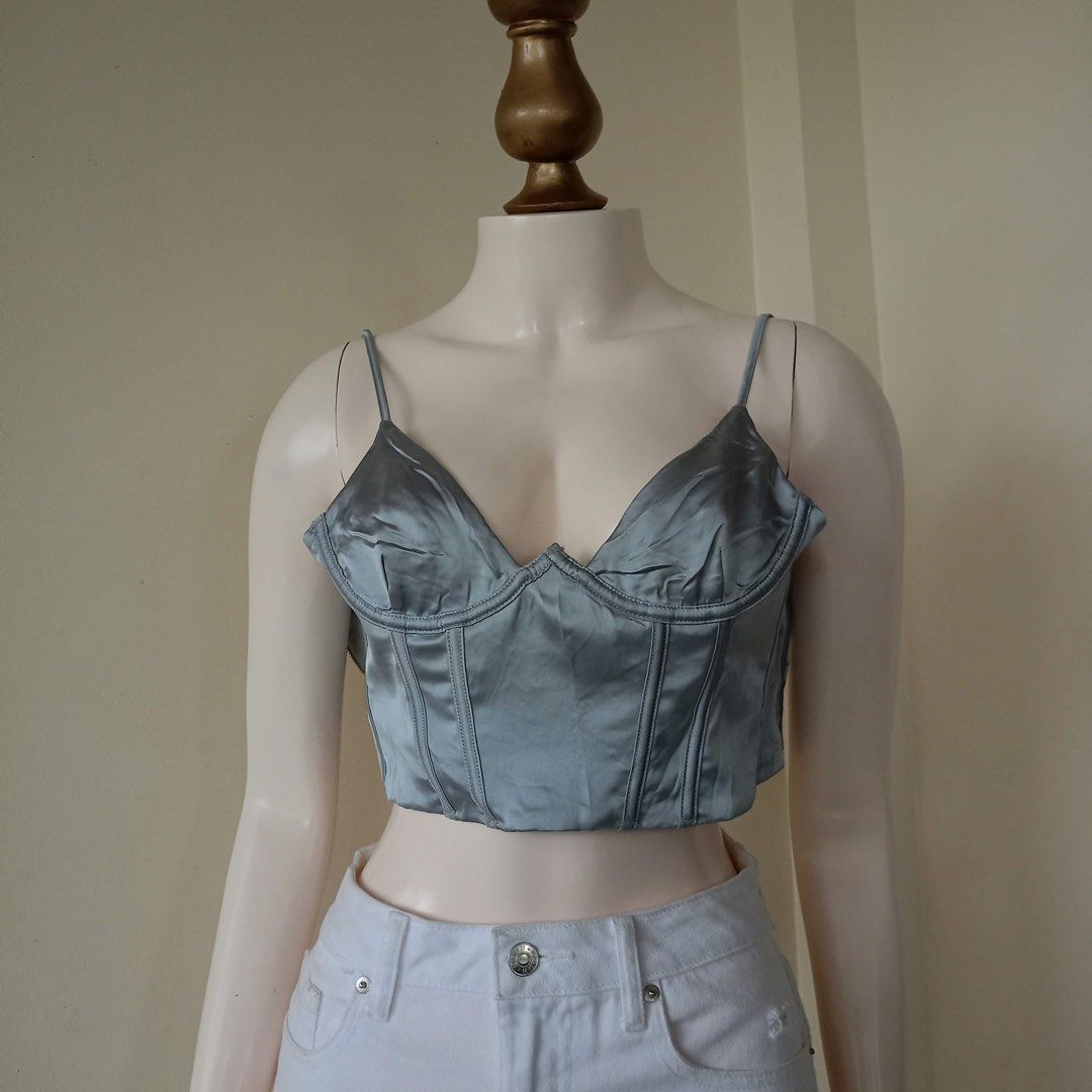 White fox top (Category: Others Tops) located in Barugo. Submitted by green.trendsetter (Listing ID 1468761641, Image 1). Description: AUSSIE PRELOVED FINDS Australian brand tops. Shop your next wardrobe favourite at a preloved price! 📌 SHOP REMINDERS — PLEASE READ BEFORE BUYING ❌ NO CANCELLATION once your order is confirmed. ❌ NO FUSSY BUYERS — please read the details and check all photos before buying. ❌ NO RETURN / NO EXCHANGE. ❌ NO RUSH SHIP