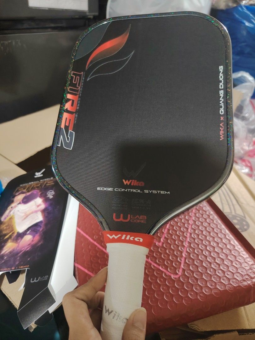 Wika QD Fire v2 (Category: Racket and Ball Sports) located in Manila. Submitted by reichellen93323 (Listing ID 1468723382, Image 3). Description: .