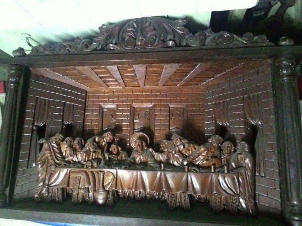 Wood Carved Last Supper (Category: Religious Items) located in Manila. Submitted by declutter8th (Listing ID 1468762675, Image 1). Description: Family owned Not sure po what kind of wood .