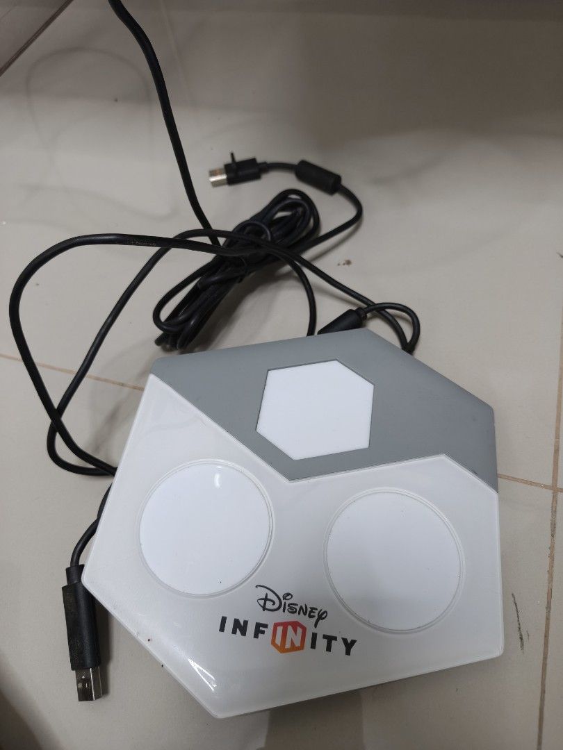 XBox 360 (Category: Xbox) located in Paranaque City. Submitted by judy.arquillos (Listing ID 1468767851, Image 3). Description: XBOX 360 ISSUE NAWAWALA YUNG SAKSAKAN 5K J&T LALAMOVE.