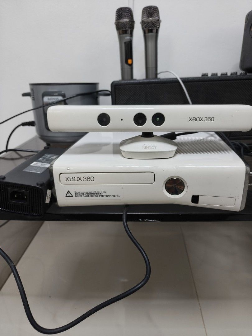 XBox 360 (Category: Xbox) located in Paranaque City. Submitted by judy.arquillos (Listing ID 1468767851, Image 2). Description: XBOX 360 ISSUE NAWAWALA YUNG SAKSAKAN 5K J&T LALAMOVE.