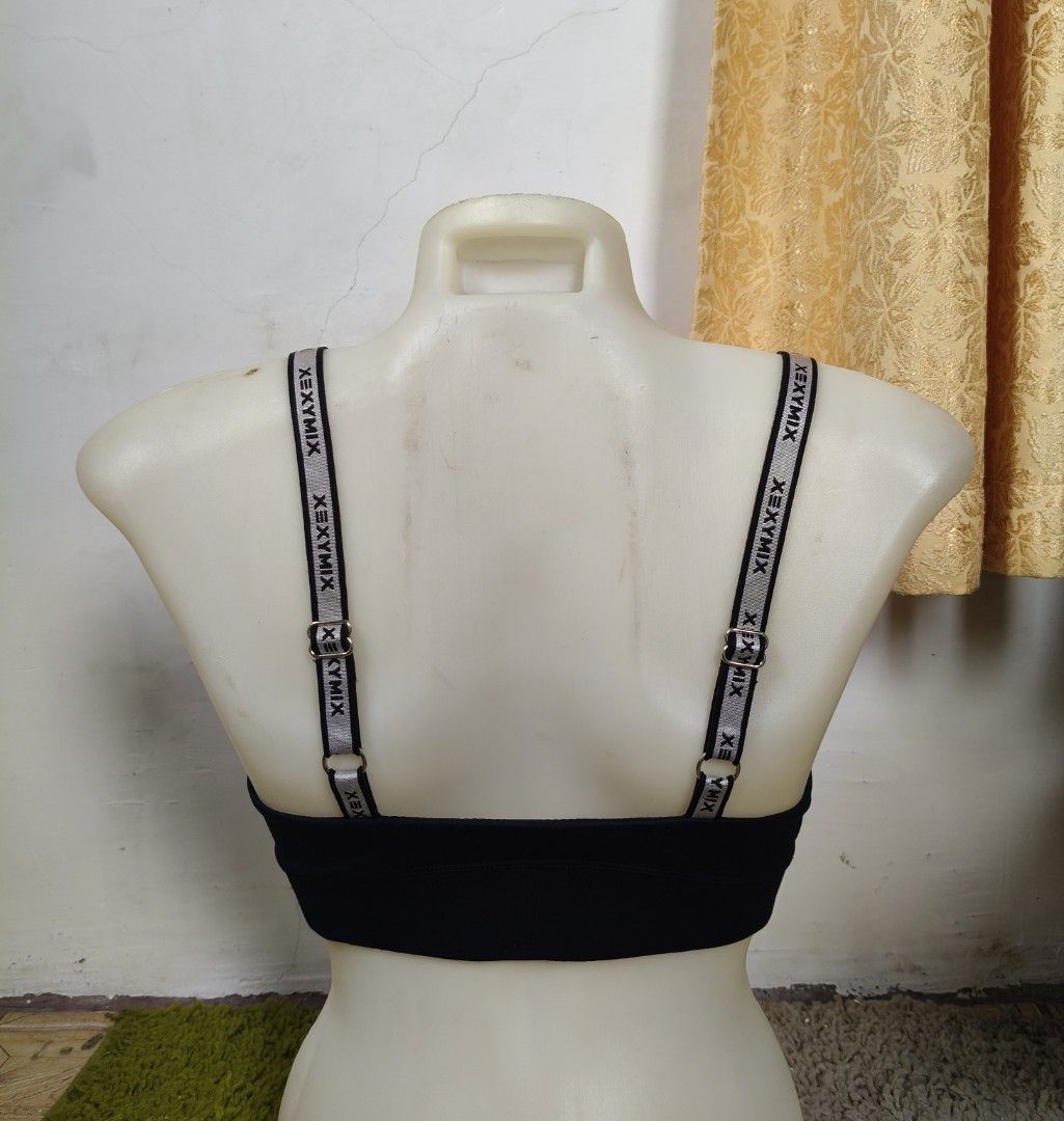Xexymix sports bra (Category: Activewear) located in Midsayap. Submitted by leighdeelovelylocks (Listing ID 1468799692, Image 3). Description: .