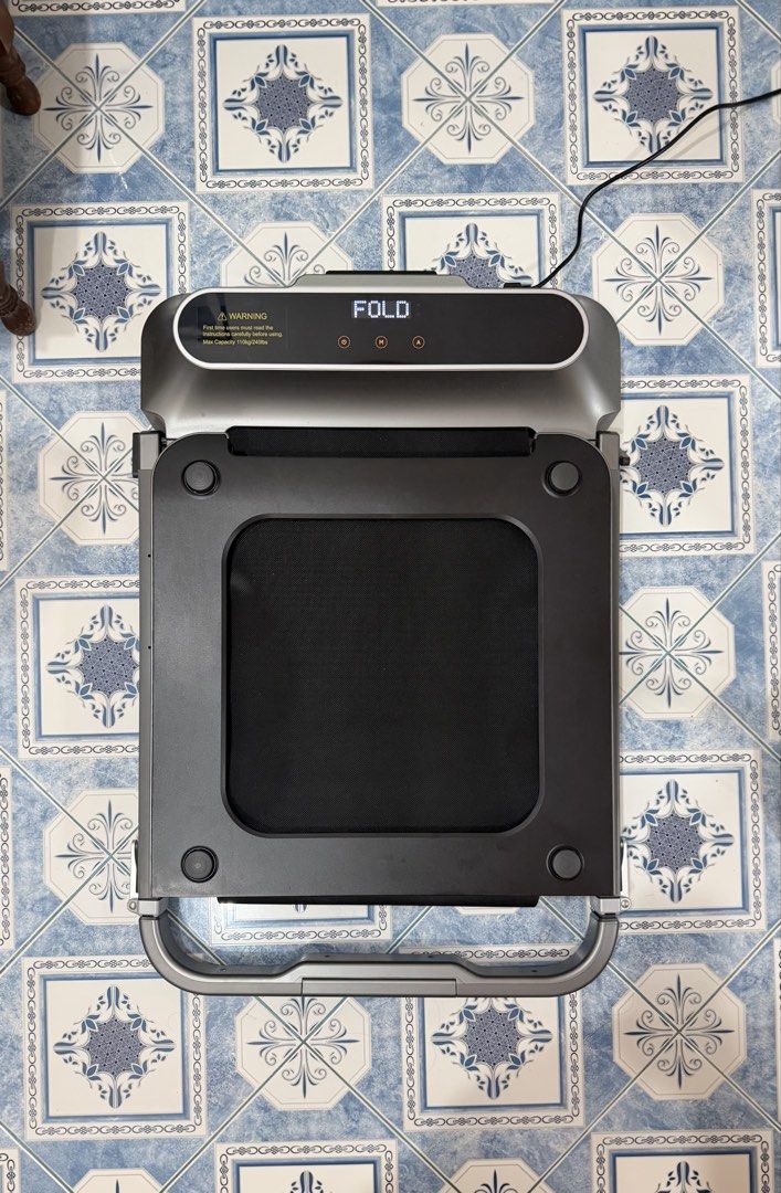 XIAOMI KS R2 WALKING PAD (Category: Cardio & Fitness Machines) located in Manila. Submitted by drrn.detalo (Listing ID 1468728350, Image 1). Description: ORIGINAL PRICE: 26,400 SELLING: 23,000 RFS: PUMAYAT NA AKO HAHAHA NO ISSUE GOOD AS NEW STILL ON WARRANTY W/ BOX BOUGHT ON 06/12/2026.