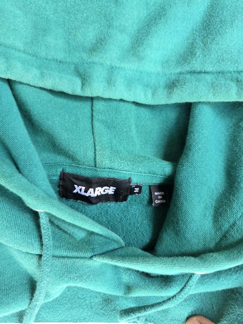 XLARGE Green Gorilla logo (Category: Coats, Jackets and Outerwear) located in Cavite. Submitted by likklebwoi (Listing ID 1468921366, Image 2). Description: XLARGE GREEN HOODIE SIZE M (FITS L TO SEMI XL) 9/10 NO MAJOR ISSUES.