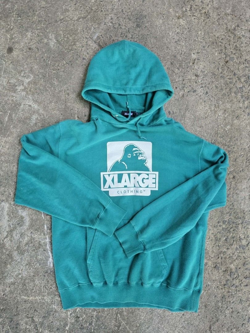 XLARGE Green Gorilla logo (Category: Coats, Jackets and Outerwear) located in Cavite. Submitted by likklebwoi (Listing ID 1468921366, Image 1). Description: XLARGE GREEN HOODIE SIZE M (FITS L TO SEMI XL) 9/10 NO MAJOR ISSUES.