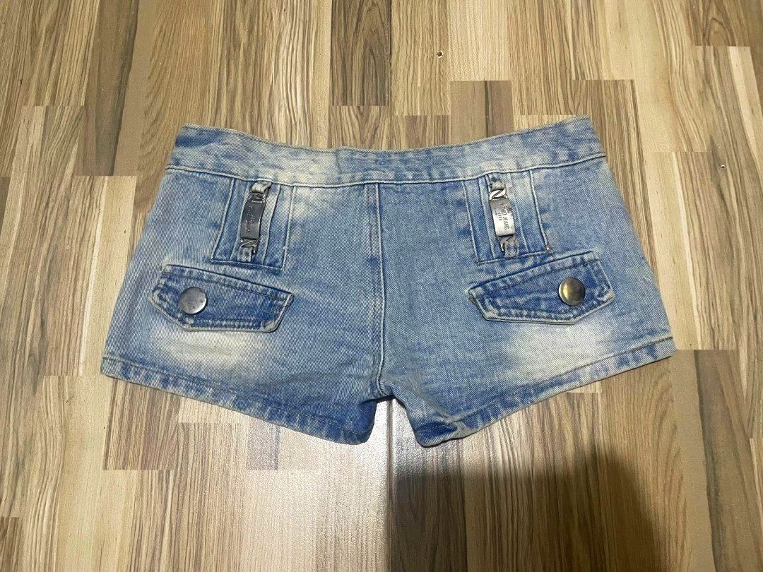 Y2K / McBling aesthetic Low-rise Micro Shorts (Category: Shorts) located in San Pedro. Submitted by r.vynarchive (Listing ID 1468506037, Image 2). Description: size 30-31 Length 9 Good condition|Washed ready to wear —DM to claim and for deets.