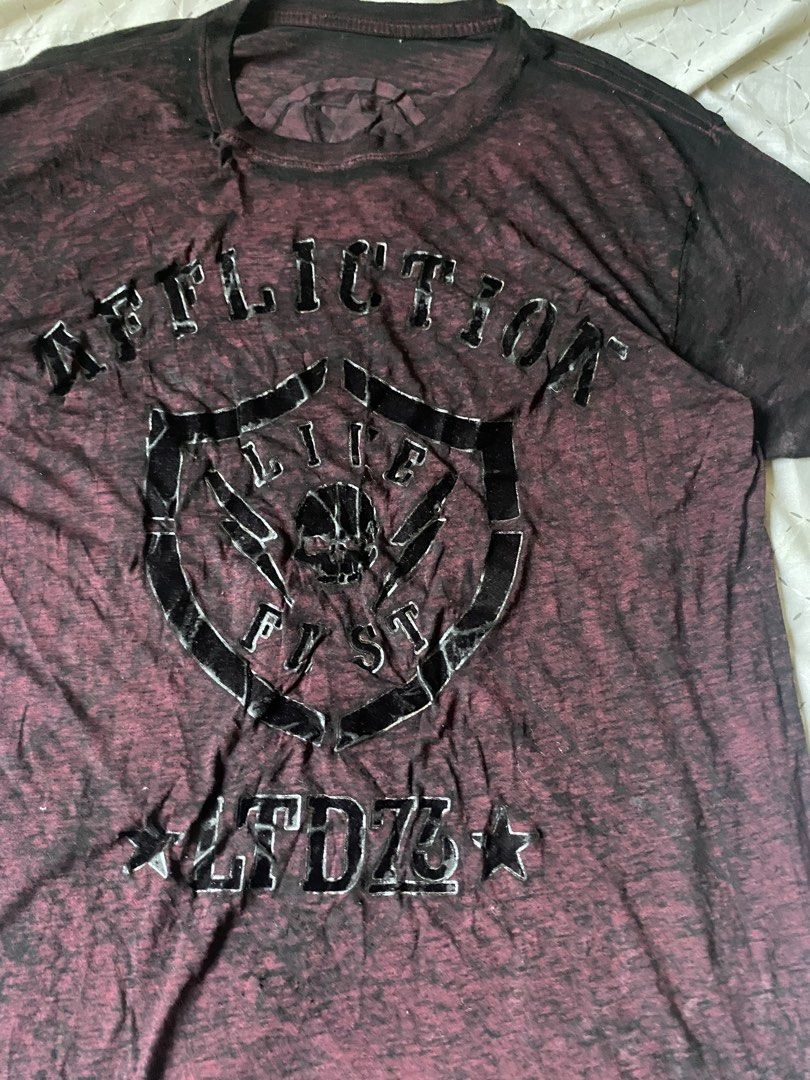Y2k Affliction tee (Category: Tshirts & Polo Shirts ) located in Dumaguete. Submitted by hippiyippe (Listing ID 1468754145, Image 3). Description: .