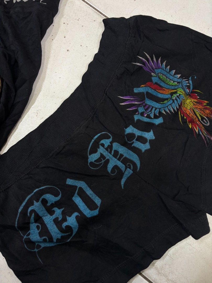 Y2K ED HARDY SHORTS (Category: Shorts) located in Cebu City. Submitted by imbapicker (Listing ID 1468876858, Image 3). Description: Y2K ED HARDY SHORTS ASPACK 1850 +SHIPP BOTH SIZE SMALL EXCELLENT CONDITION DM IF INTERESTED 📩 LOCATION LAPU-LAPU CITY.