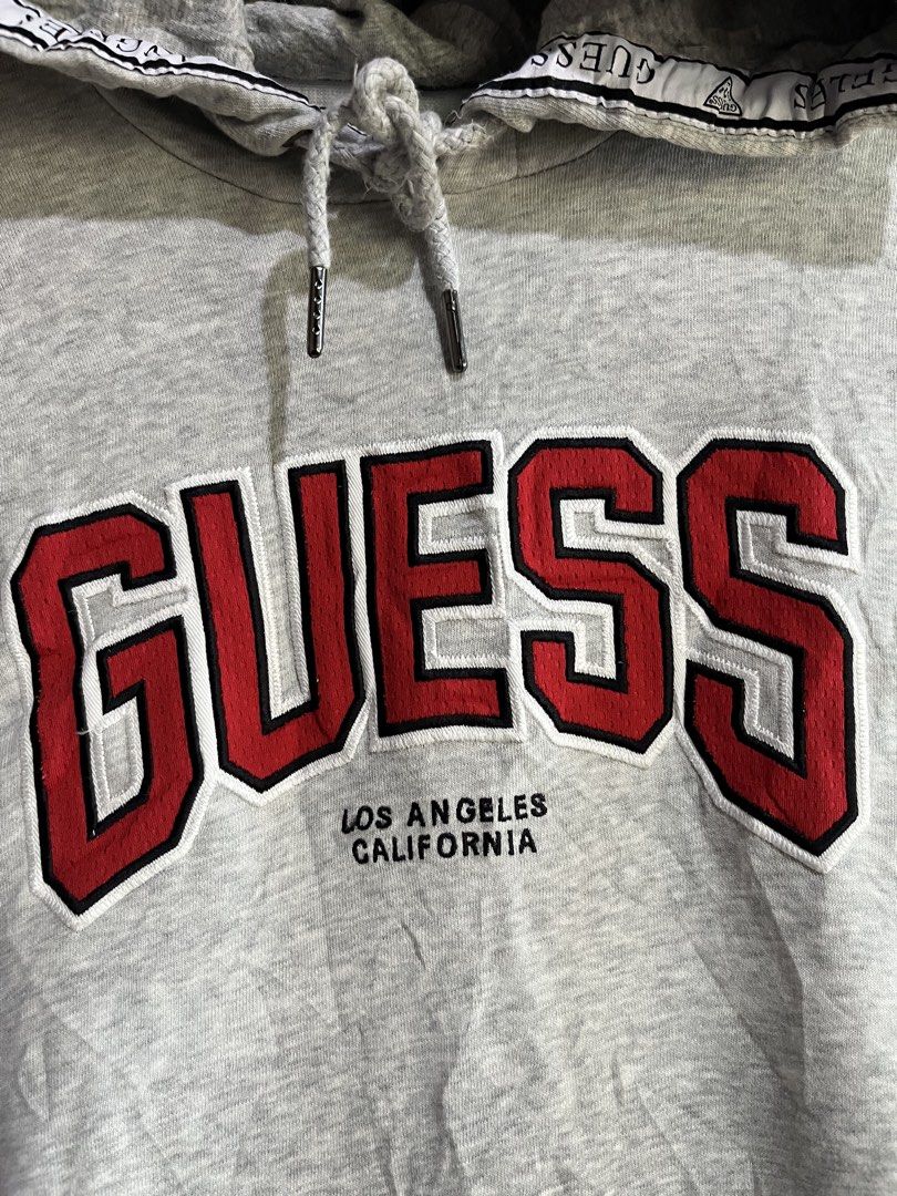 y2k Guess (Category: Coats, Jackets and Outerwear) located in Manila. Submitted by -thedropco (Listing ID 1468754348, Image 3). Description: Guess Hoodie No issue 💥 Measurement: Width : 23.5 Length: 26.5 .