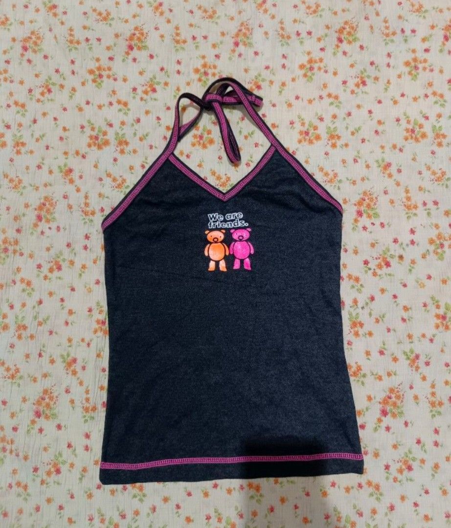 Y2k halter top (Category: Sleeveless) located in Davao. Submitted by mln-boutique (Listing ID 1468914852, Image 1). Description: size - s good condition.