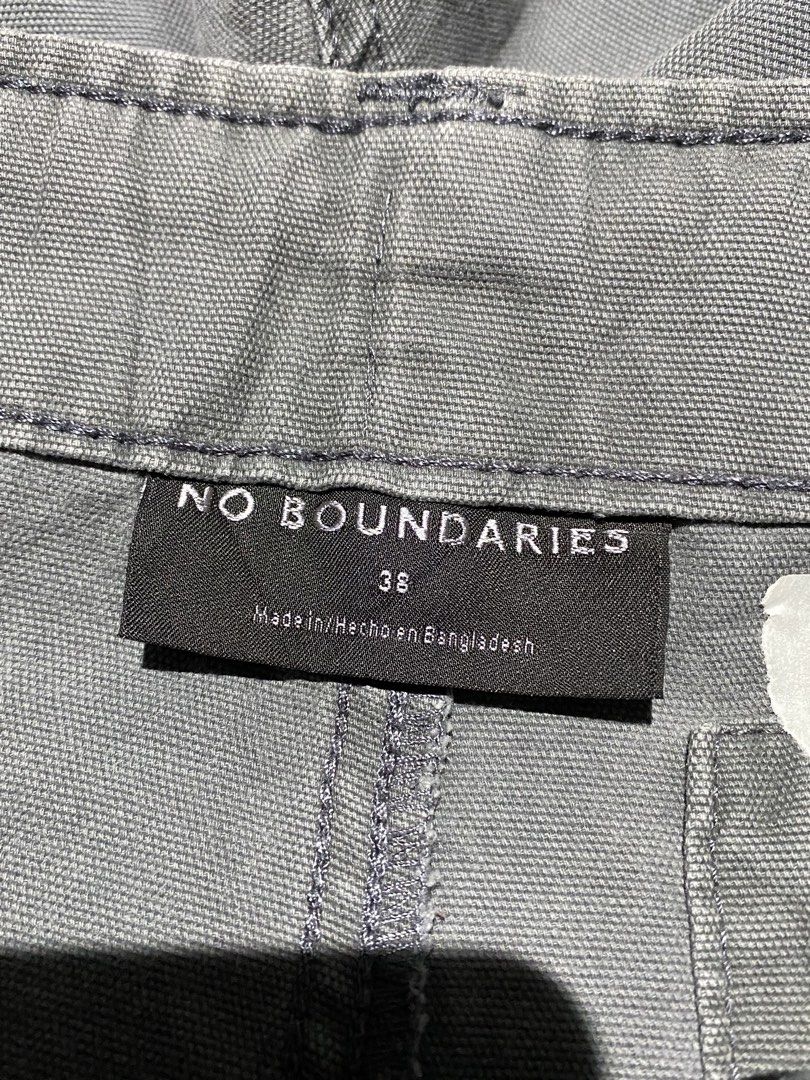 Y2K NO BOUNDARIES CARGO | WIDE (Category: Jeans) located in General Santos City (Dadiangas). Submitted by project.fromera (Listing ID 1468879591, Image 3). Description: NoBo cargo W: 38 L: 42 T: 16 H: 11.5 .