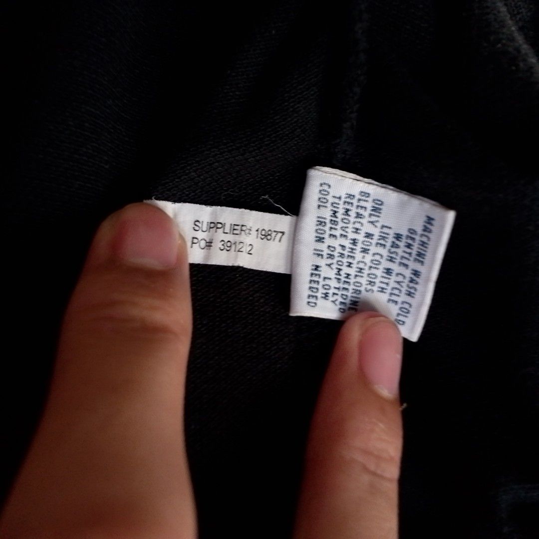 Y2K Ralph Lauren Big Pony (Category: Tshirts & Polo Shirts ) located in Manila. Submitted by swaggygraments (Listing ID 1468800350, Image 3). Description: NO ISSUE DIMES L27 W21.