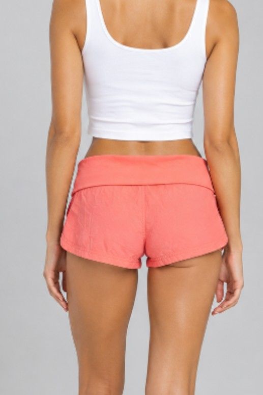 Y2k Roxy Folded Mini short (Category: Activewear) located in Dumanjug. Submitted by cebuanaavtg (Listing ID 1468781422, Image 2). Description: Size XS no issue.