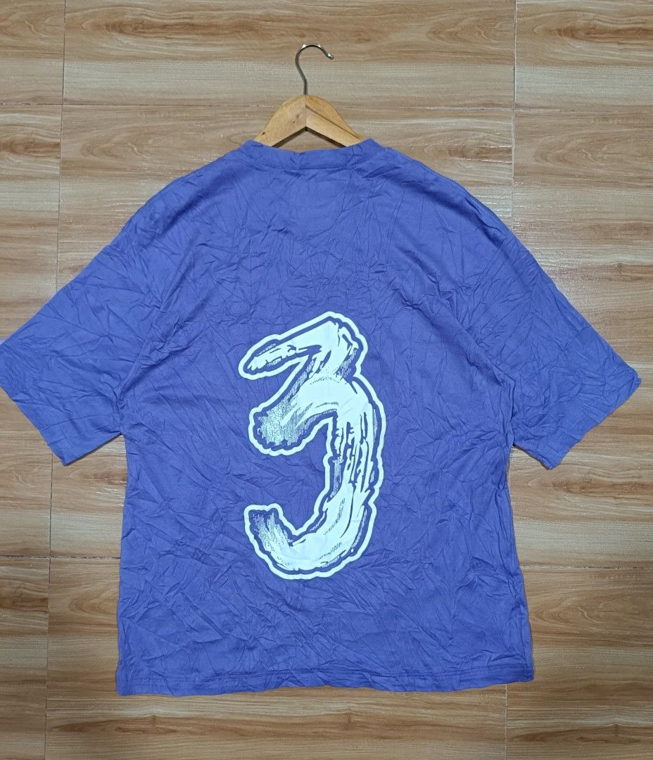 y-3 shirt lavander color (Category: Tshirts & Polo Shirts ) located in Manila. Submitted by jheizkiehi39708 (Listing ID 1468907183, Image 1). Description: y 3 like new no issie large to xl 21.5x28 color lavander.