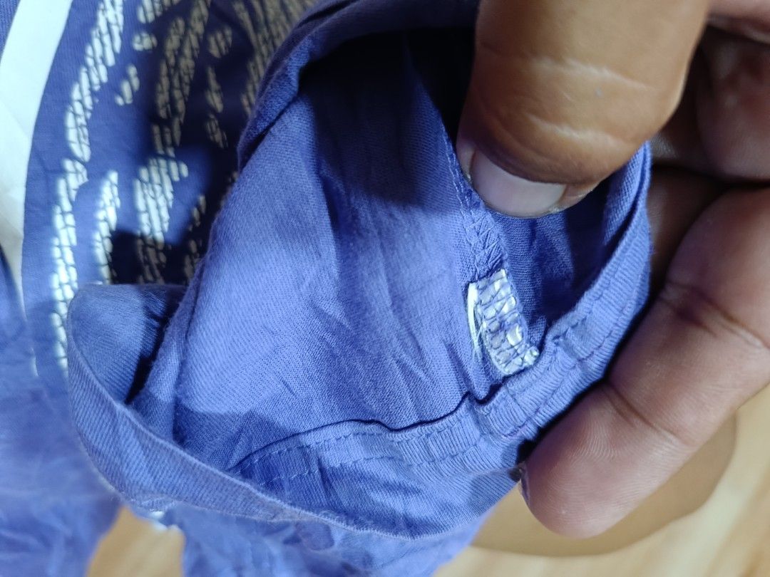 y-3 shirt lavander color (Category: Tshirts & Polo Shirts ) located in Manila. Submitted by jheizkiehi39708 (Listing ID 1468907183, Image 3). Description: y 3 like new no issie large to xl 21.5x28 color lavander.