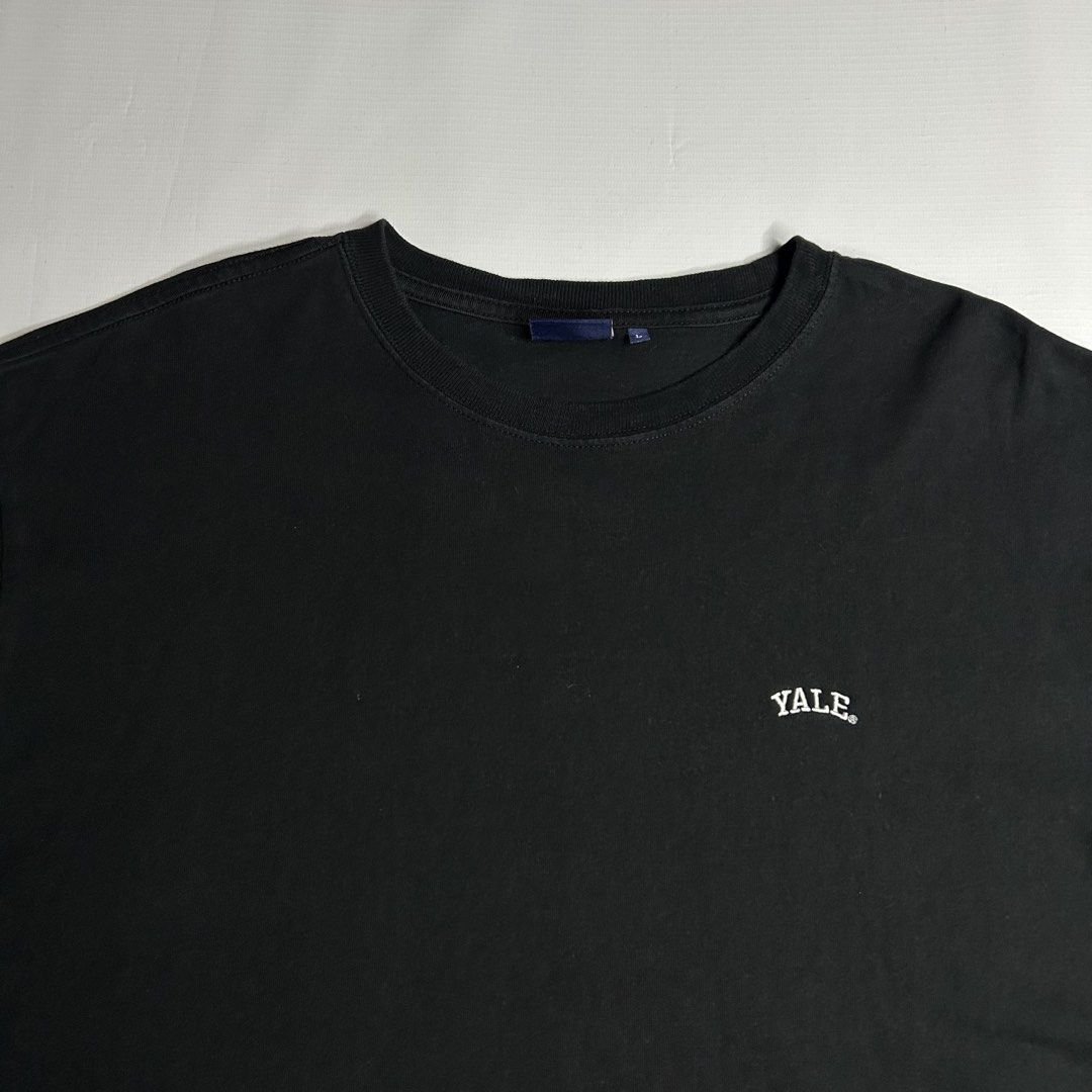 Yale Embroidered Logo Shirt (Category: Tshirts & Polo Shirts ) located in Antipolo. Submitted by wvyfrnds (Listing ID 1468742338, Image 2). Description: Yale Embroidered Logo Shirt Size: L Color: Black Dimensions (Inches): Length: 28 Width: 22.5 Color Rate: 9/10 Issues - NONE 295 PLUS SF.