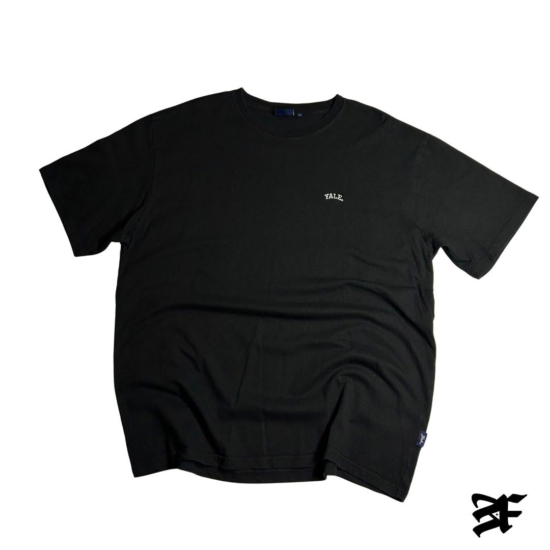 Yale Embroidered Logo Shirt (Category: Tshirts & Polo Shirts ) located in Antipolo. Submitted by wvyfrnds (Listing ID 1468742338, Image 1). Description: Yale Embroidered Logo Shirt Size: L Color: Black Dimensions (Inches): Length: 28 Width: 22.5 Color Rate: 9/10 Issues - NONE 295 PLUS SF.