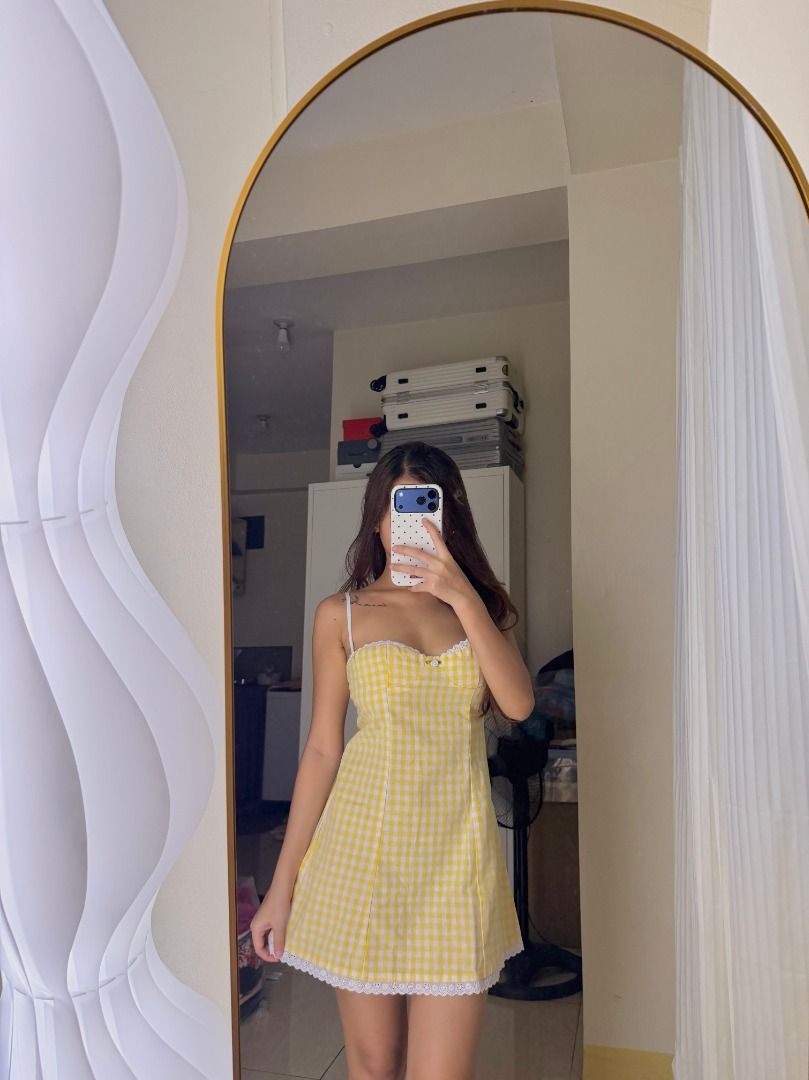 Yellow Mini Dress (Category: Dresses) located in Mandaluyong City. Submitted by prelovedbyrinoa_ (Listing ID 1468853732, Image 3). Description: Preloved — wear once ♡ Size: XS ♡ Location: Mandaluyong City ♡ Lalamove / Grab Express available.