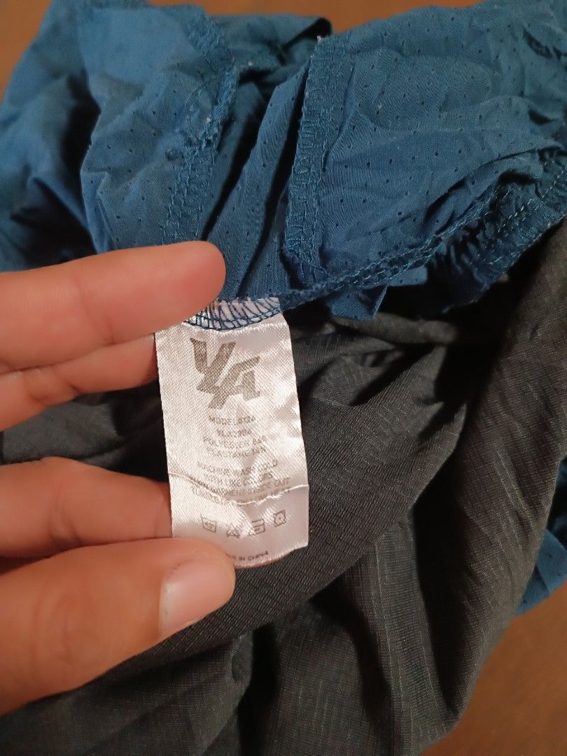 Youngla running short (Category: Shorts) located in Cadiz. Submitted by jhasspher1987_ (Listing ID 1468811347, Image 3). Description: youngla running short excellent condition size medium dimes w3032. l18 color rate 10/10 no issue loc negros occidental cadiz city.