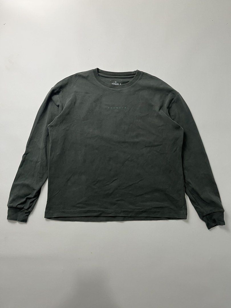 YoungLA Sweatshirt (Category: Coats, Jackets and Outerwear) located in Makati City. Submitted by ufcknwthbst (Listing ID 1468738131, Image 1). Description: 22 inch width 26 inch length 9.5/10 condition No issue.