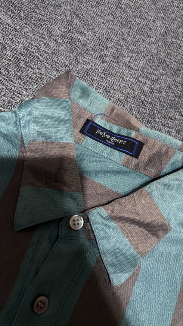 YSL (Category: Luxury Apparel) located in Silang. Submitted by aljones64 (Listing ID 1468778686, Image 3). Description: .