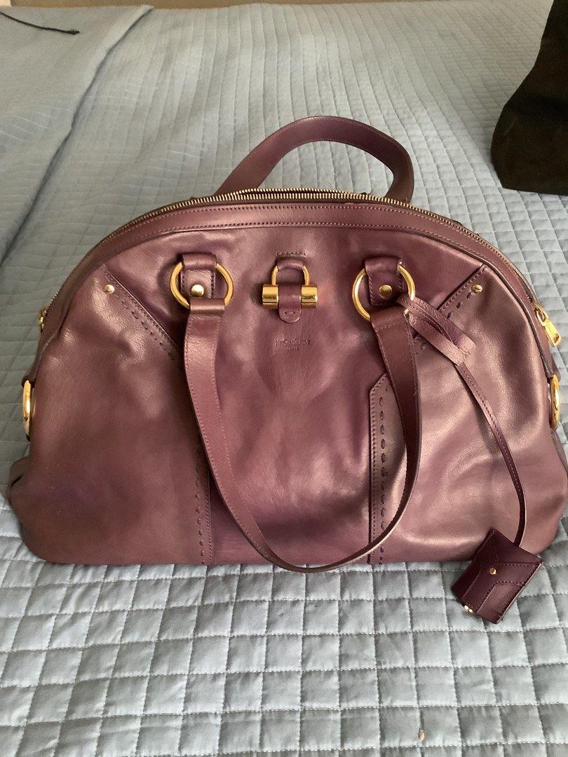 YSL Muse Bag (Category: Luxury Bags & Wallets) located in Taytay. Submitted by eugeneyoung (Listing ID 1468768933, Image 3). Description: ✅ YSL Muse Bag Purple Calfskin. ✅ Purple Calfskin GHW. ✅Hardware:Gold. ✅ H28xW42xD14cm. ✅ Made in Italy. ✅ 💯 % Authentic YSL bag. ✅ With dust bag. .