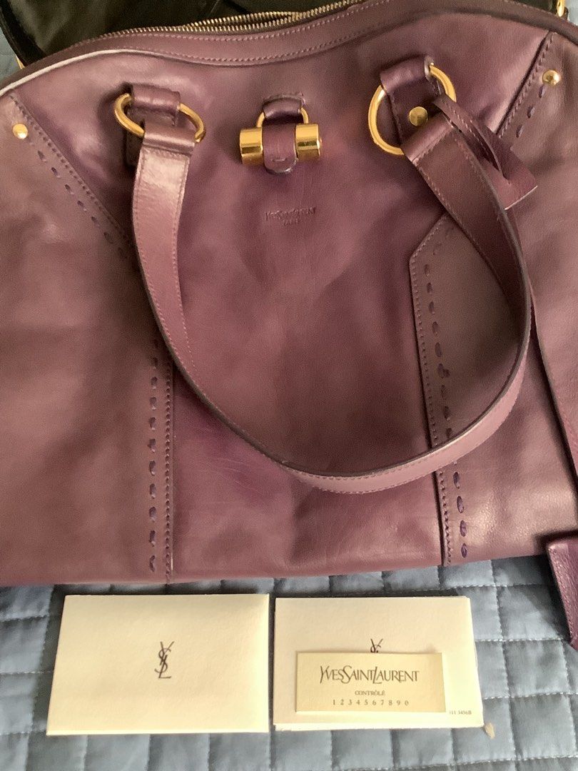 YSL Muse Bag (Category: Luxury Bags & Wallets) located in Taytay. Submitted by eugeneyoung (Listing ID 1468768933, Image 2). Description: ✅ YSL Muse Bag Purple Calfskin. ✅ Purple Calfskin GHW. ✅Hardware:Gold. ✅ H28xW42xD14cm. ✅ Made in Italy. ✅ 💯 % Authentic YSL bag. ✅ With dust bag. .