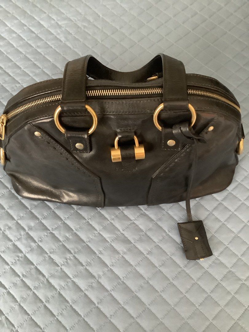 YSL Muse Shoulder Bag (Category: Luxury Bags & Wallets) located in Taytay. Submitted by eugeneyoung (Listing ID 1468767809, Image 1). Description: ✅ Ref. Model# BC1240925001. ✅ Calf Leather. ✅ Black color. ✅ Gold tone. ✅ H-22xW36xD12cm. ✅ 9/10 Condition. ✅ 💯 % Authentic YSL. .