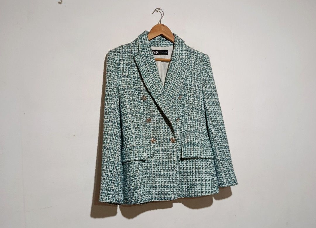 Zara - Textured Double-Breasted Tweed Blazer - Green/Blue Pattern (Category: Coats, Jackets and Outerwear) located in San Fernando. Submitted by son.twice.stuff (Listing ID 1468855709, Image 3). Description: Item: Zara - Textured Double-Breasted Tweed Blazer - Green/Blue Pattern Tagged Size: Small Fit Small To Medium Dimensions Length: 27.5" Width: 18" Shoulder: 17" Sleeve: 22.5" Condition: Excellent Price: 1800 Free Shipping.