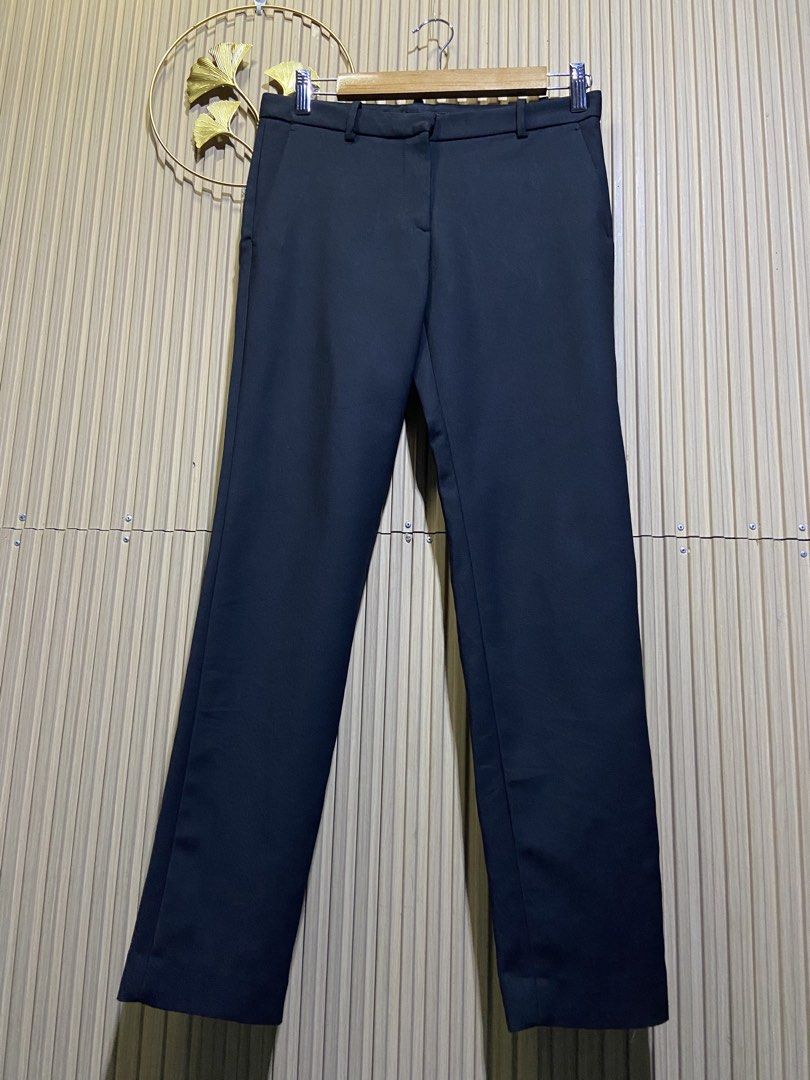 ZARA Basic Black Tailored Smart Office Pants for Women Size M (Category: Other Bottoms) located in Davao. Submitted by davao_ofwbalikbayanboxes (Listing ID 1468876359, Image 3). Description: 🌷ZARA Basic Black Tailored Smart Office Pants for Women Size M 📌Good as Brand New 📌Excellent Condition 📌Japan Balikbayan Box Size: M Waist: 28-29 Thigh Opening: 9 Hem: 5.5 In seam: 27 Length: 35 699 + 80 (SF) 📌2 side pockets 📌2 rear pockets 📌makapal 📌
