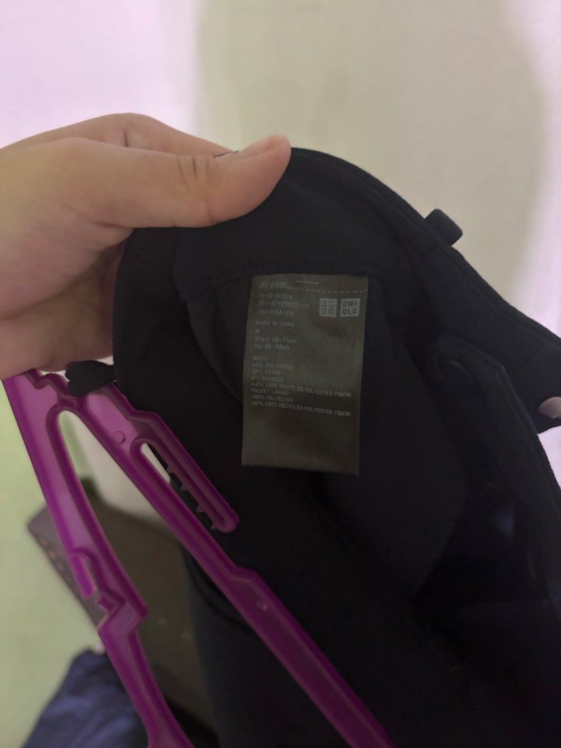 Zara Black Dress Size S (Category: Dresses) located in Manila. Submitted by prelovedbtsmerch_ph (Listing ID 1468724392, Image 3). Description: .