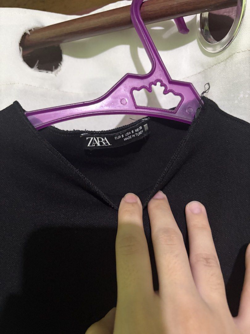 Zara Black Dress Size S (Category: Dresses) located in Manila. Submitted by prelovedbtsmerch_ph (Listing ID 1468724392, Image 2). Description: .