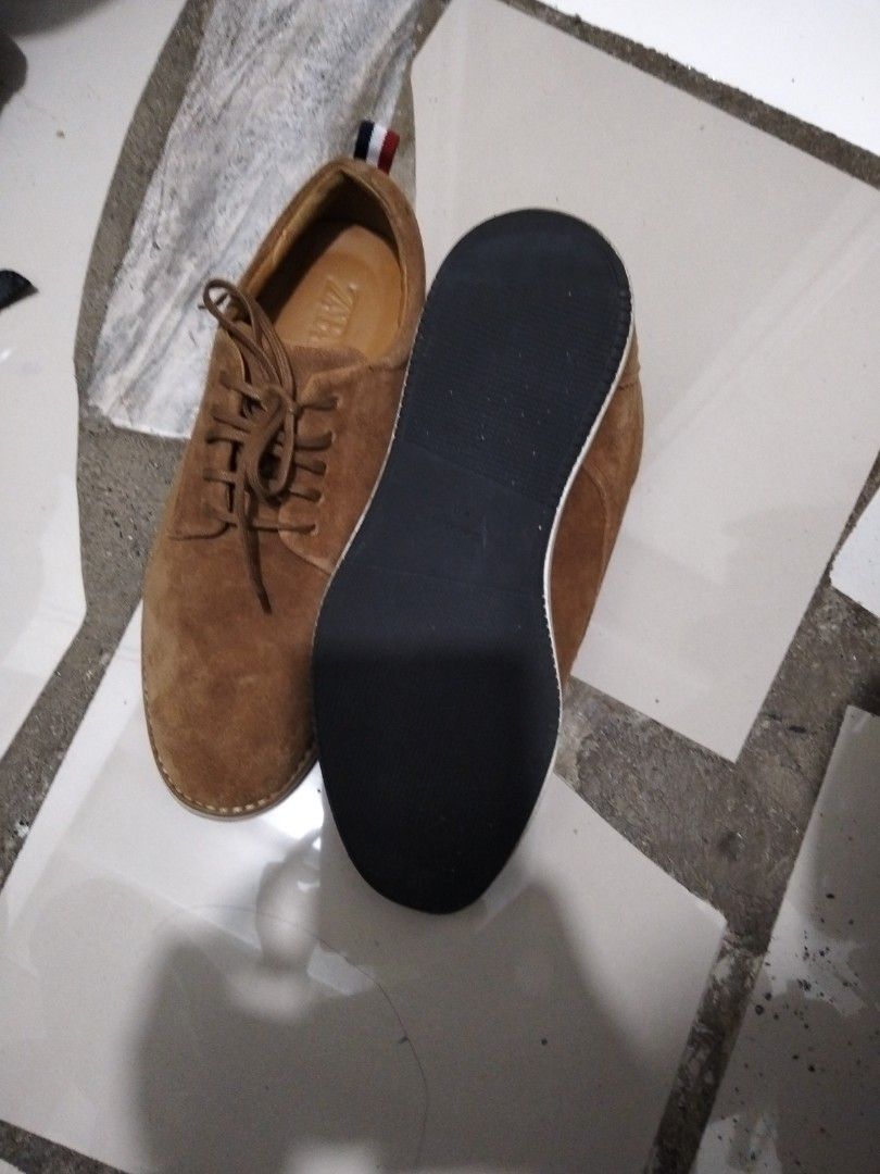 Zara Casual Shoes (Category: Casual Shoes) located in El Salvador. Submitted by francheskaukayukay (Listing ID 1468811050, Image 3). Description: heel drag size 40.