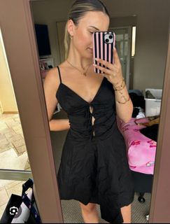 (Category: ) located in . Submitted by k_style_co_preloved (Listing ID 1468776209, Image 1). Description: .