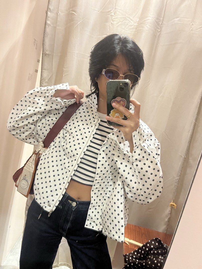 zara insp polka dot jacket (Category: Coats, Jackets and Outerwear) located in Pasig City. Submitted by yes_available (Listing ID 1468732353, Image 3). Description: xs on tag but can fit up to M .