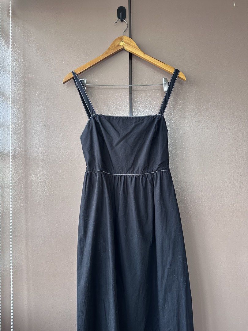 Zara long dress (Category: Dresses) located in Abucay. Submitted by closetofaca (Listing ID 1468802039, Image 1). Description: Bust: up to 38”.