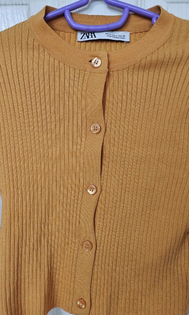 Zara Ribbed Cardigan (Category: Coats, Jackets and Outerwear) located in Baguio. Submitted by k_style_co_preloved (Listing ID 1468766274, Image 3). Description: .