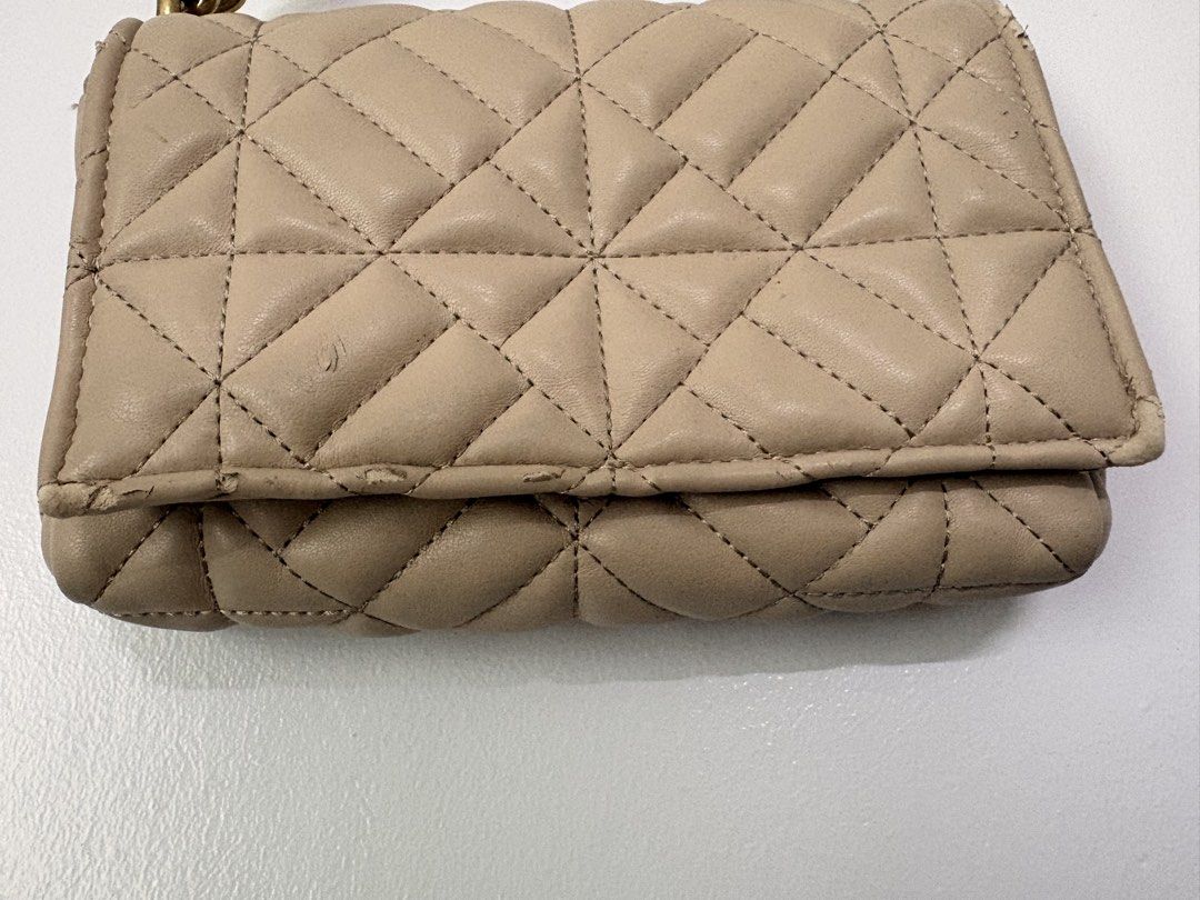 Zara Shoulder Bag (w/ Flaws) (Category: Shoulder Bags) located in Pasay City. Submitted by weartheclothes.mnl_shop (Listing ID 1468741437, Image 3). Description: Zara Bag Used few times Has FLAWS, pls see pics.