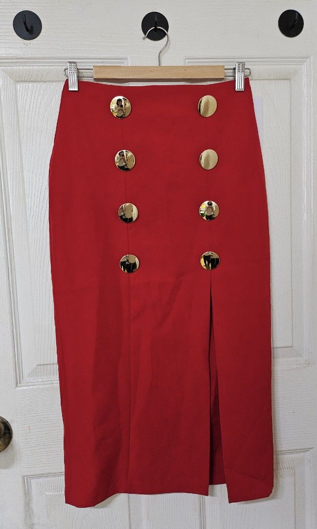 Zara Skirt (Category: Skirts) located in Baguio. Submitted by k_style_co_preloved (Listing ID 1468766839, Image 3). Description: .