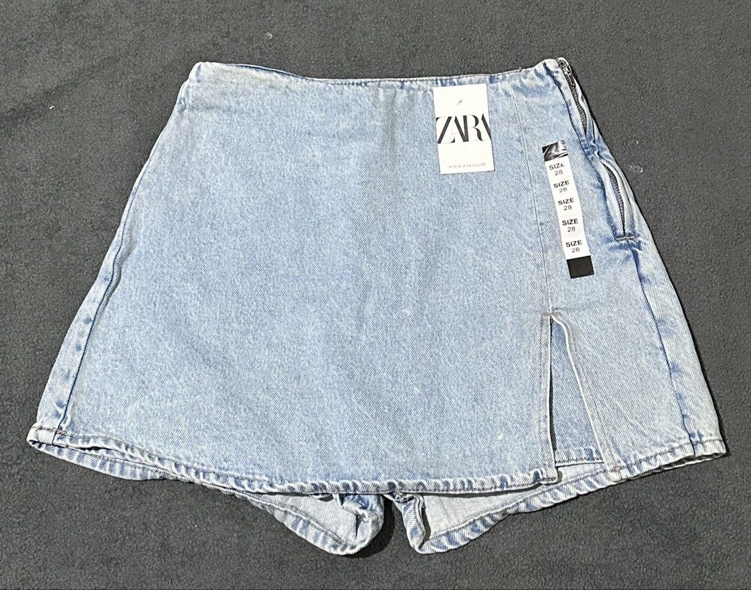 Zara Skort (Category: Other Bottoms) located in Cabanatuan. Submitted by fitsby.el (Listing ID 1468840623, Image 1). Description: side zip size 26.